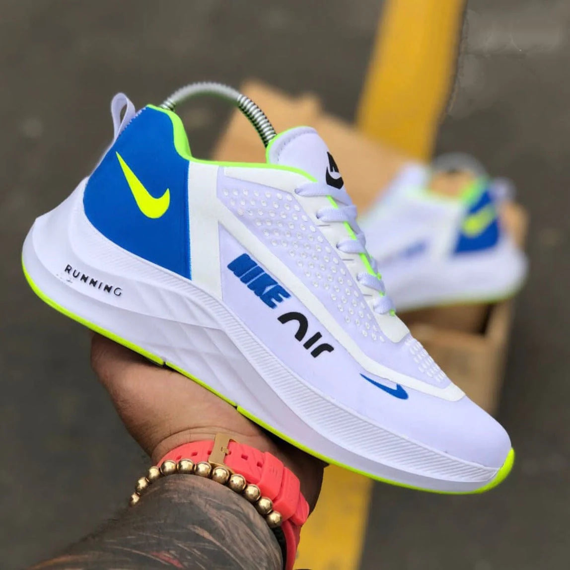 Air Running Blanco + 6 par de Meias